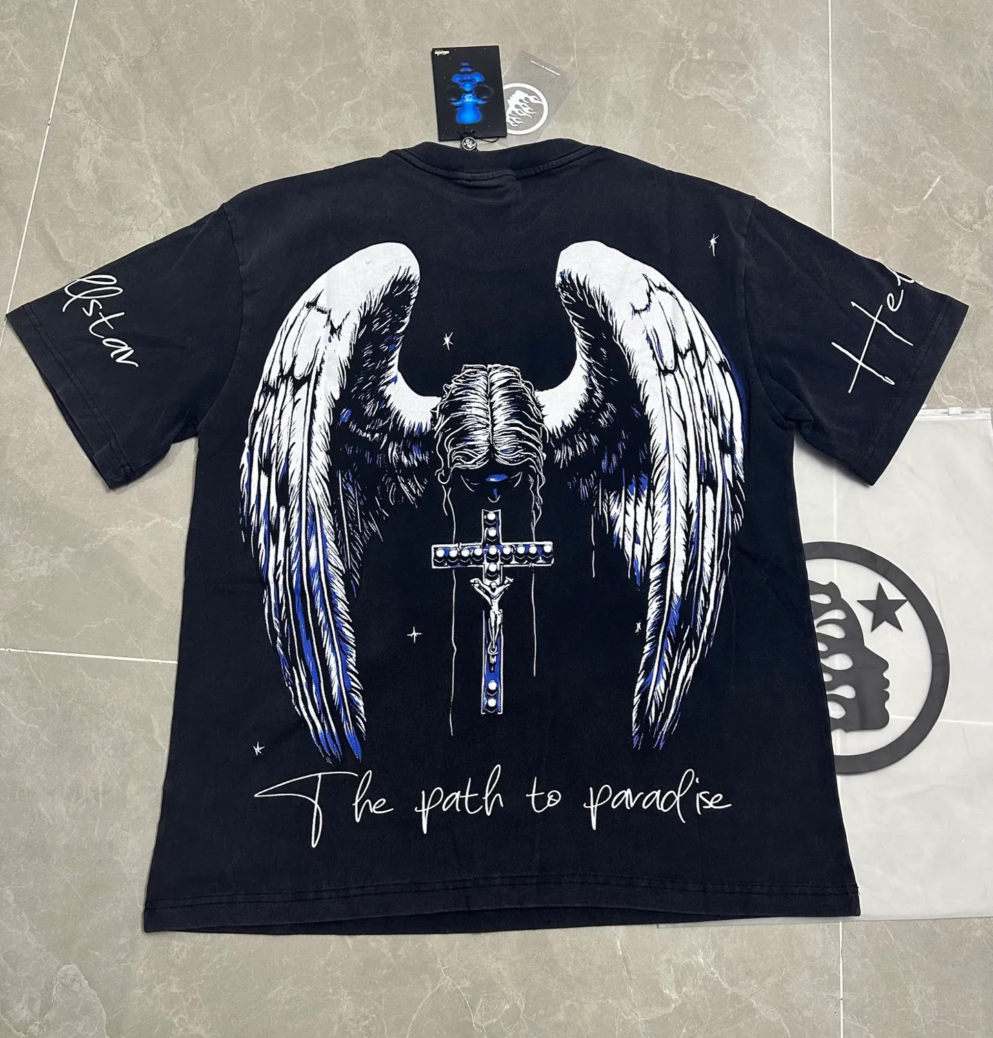 950# Black I P62 Hellstar T （fabric):32 250 Sizes（size）：S-M- L- X L （colour）： Black